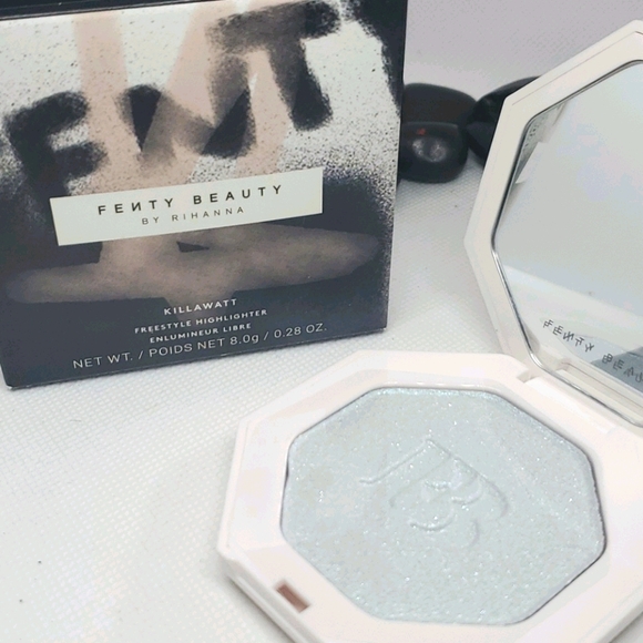 Fenty Beauty Makeup Bnib Fenty Killawatt Freestyle Highlighter Chillz Poshmark